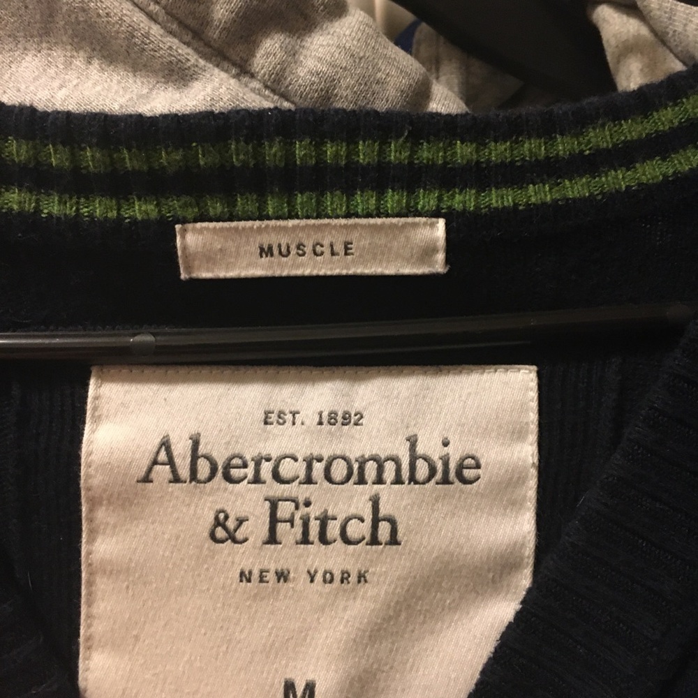 A&F Sweater - Picture 2 of 4